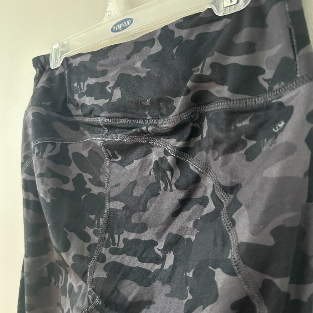 Ivory Ella Black & Gray Camo Leggings - Picture 5 of 5